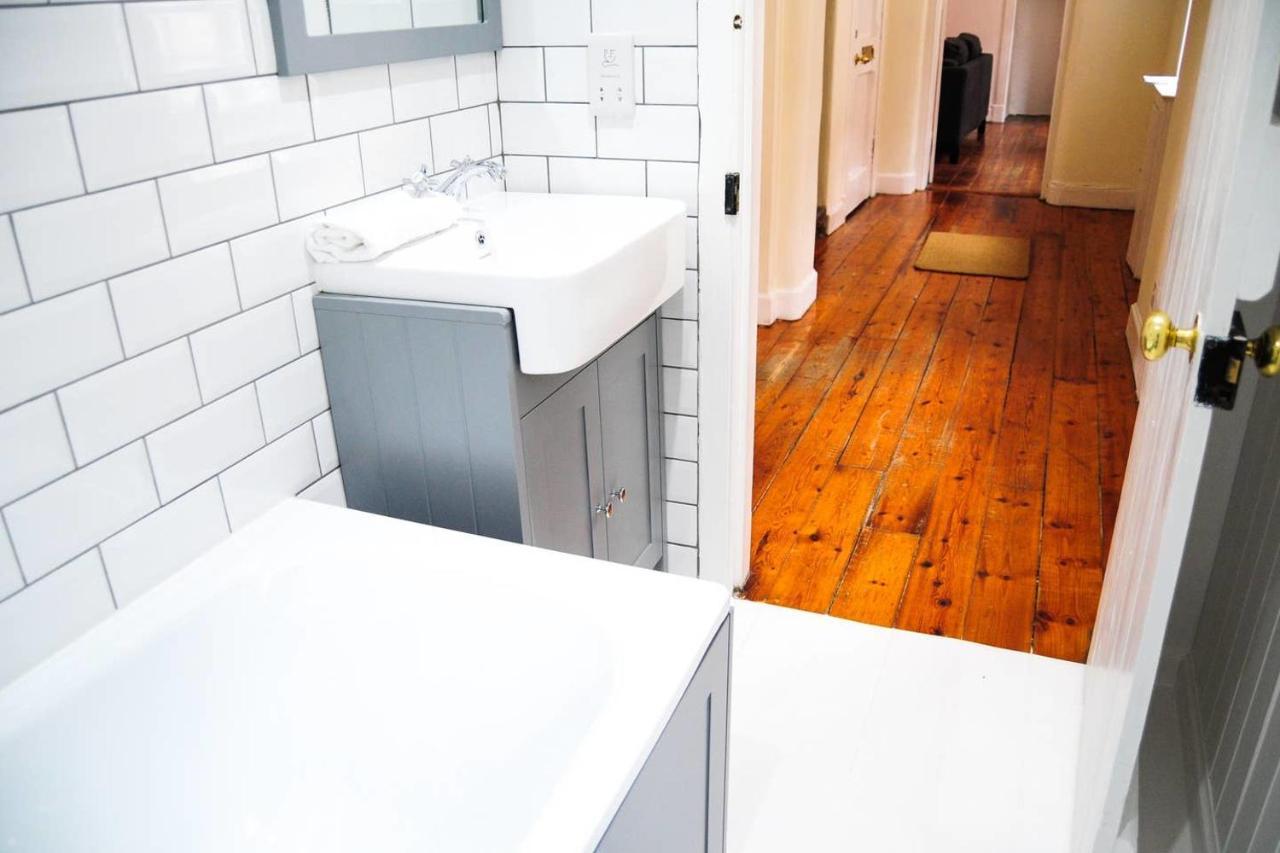 Beautiful Bohemian 2Br Flat In The Cowgate Apartman Edinburgh Kültér fotó